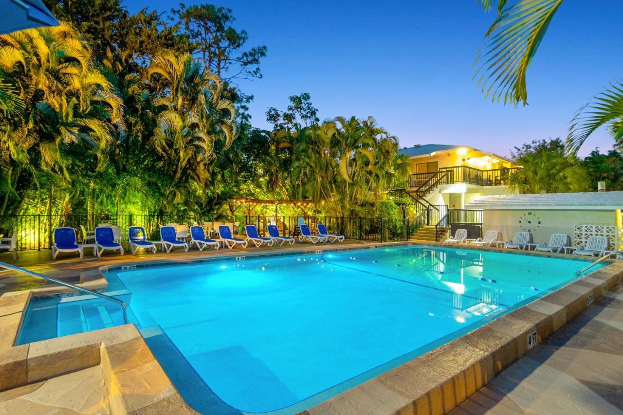 The Fairways Inn Of North Naples מראה חיצוני תמונה
