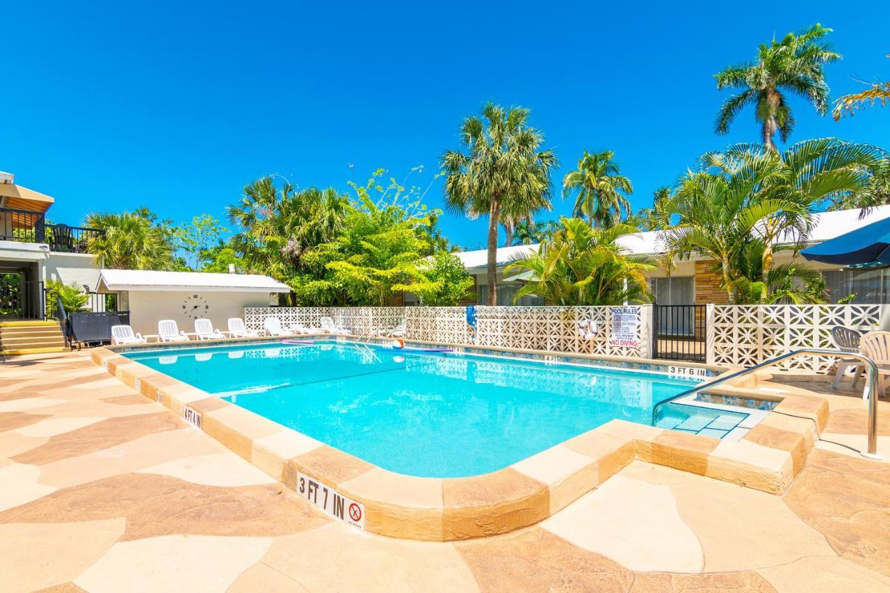 The Fairways Inn Of North Naples מראה חיצוני תמונה