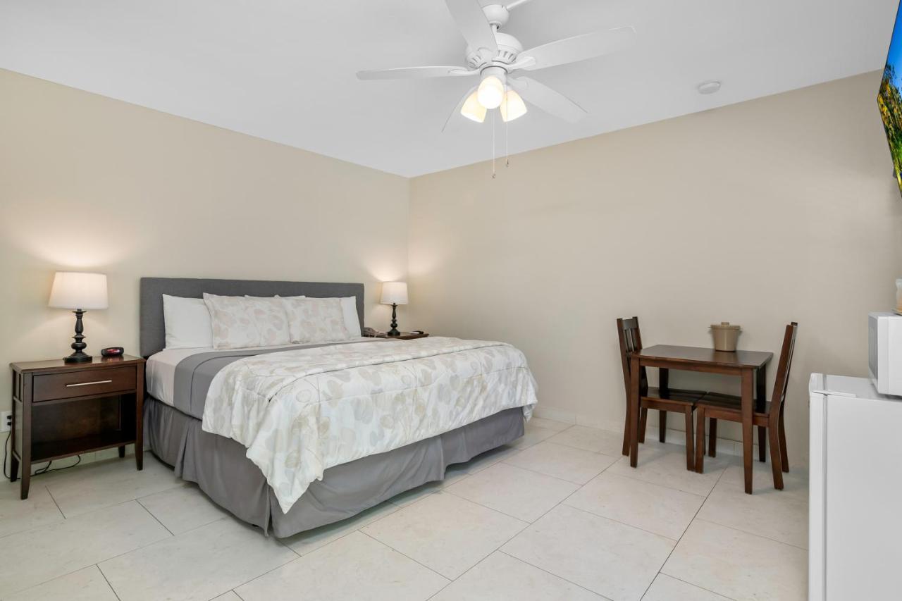 The Fairways Inn Of North Naples מראה חיצוני תמונה