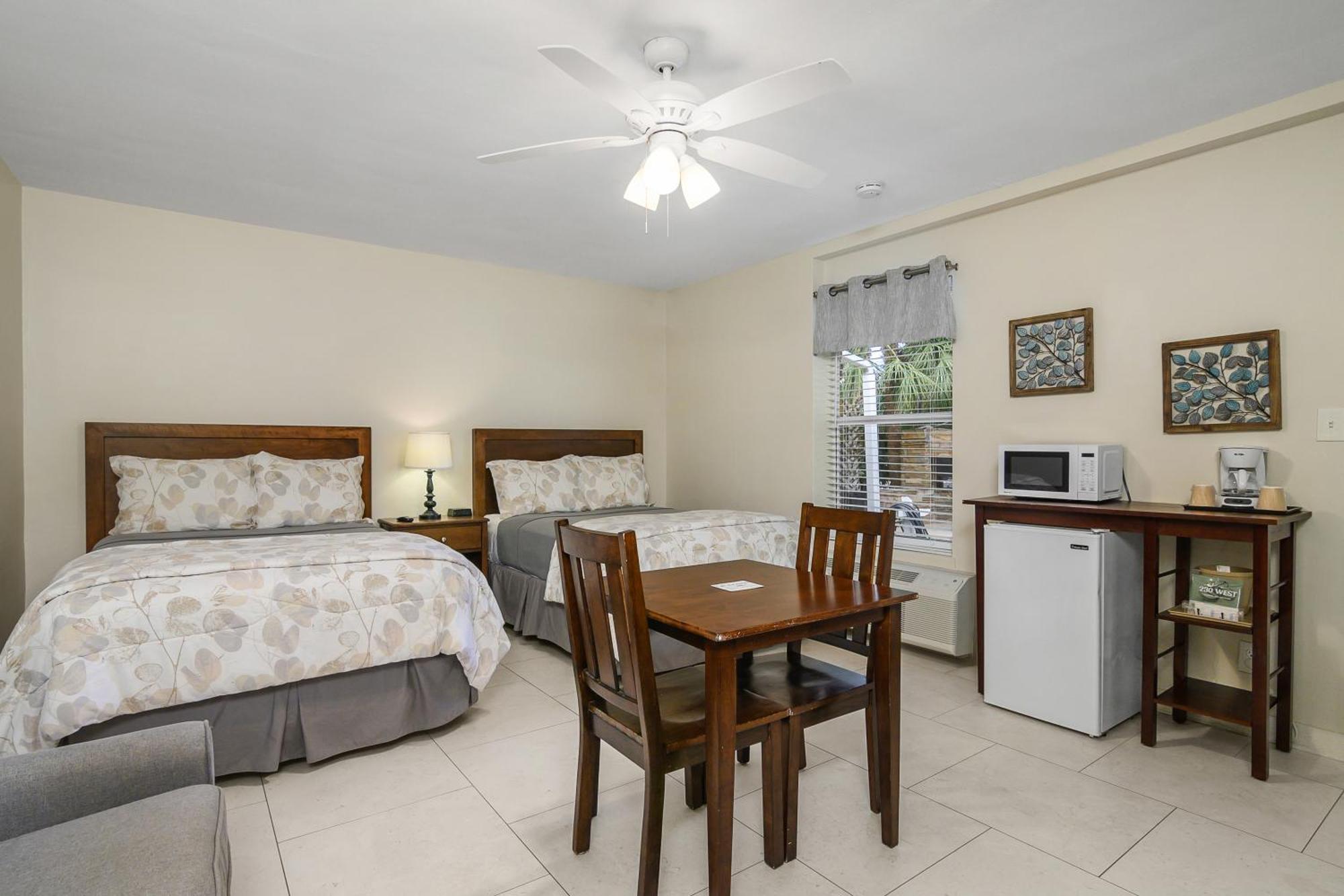 The Fairways Inn Of North Naples מראה חיצוני תמונה