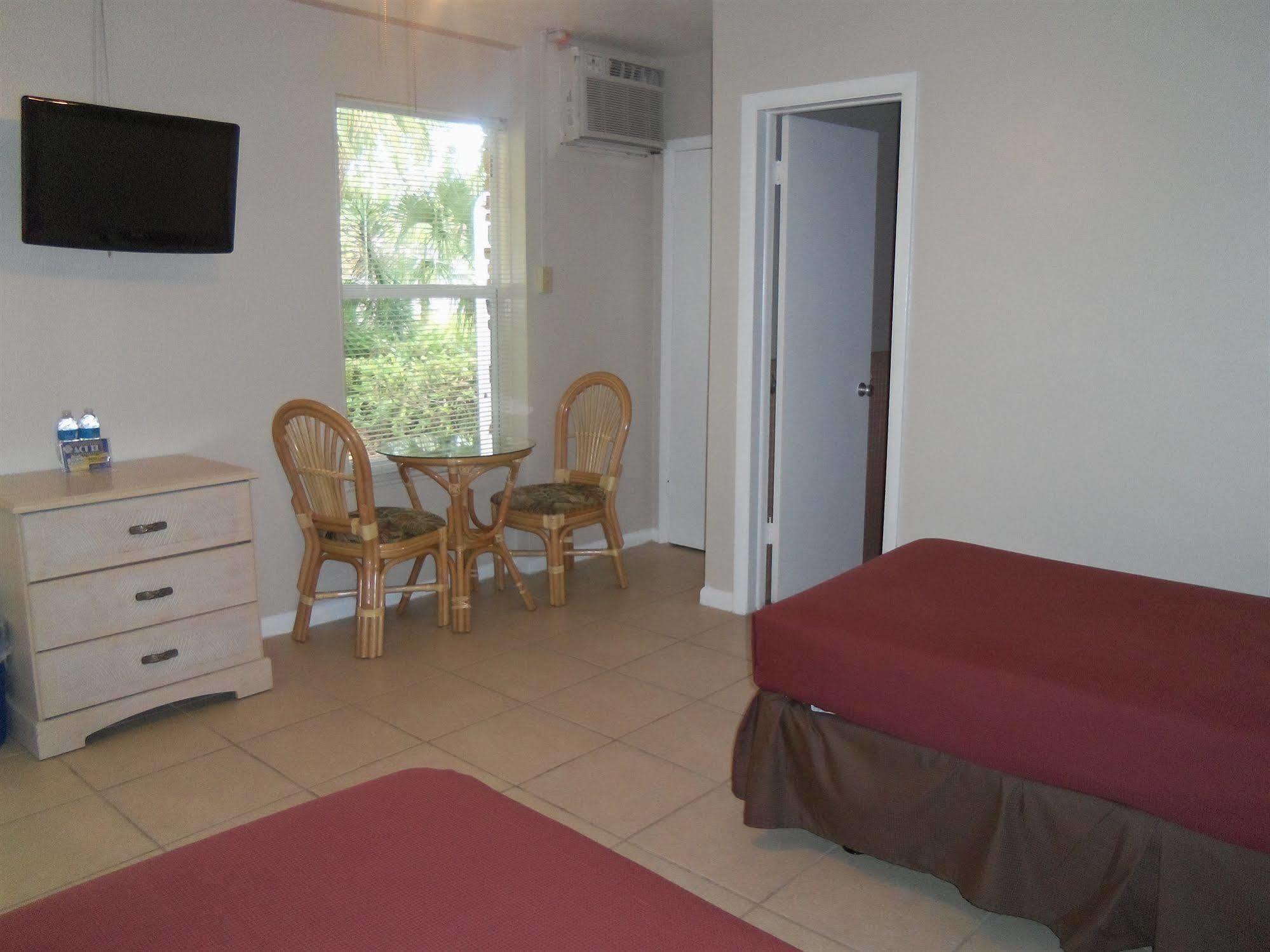 The Fairways Inn Of North Naples מראה חיצוני תמונה